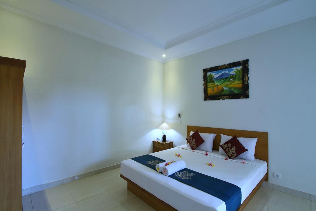 Kubu Taman Homestay *